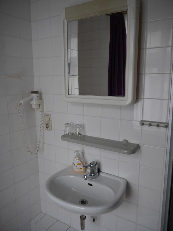 Hotel Zur Sonne Cottbus Bilik gambar